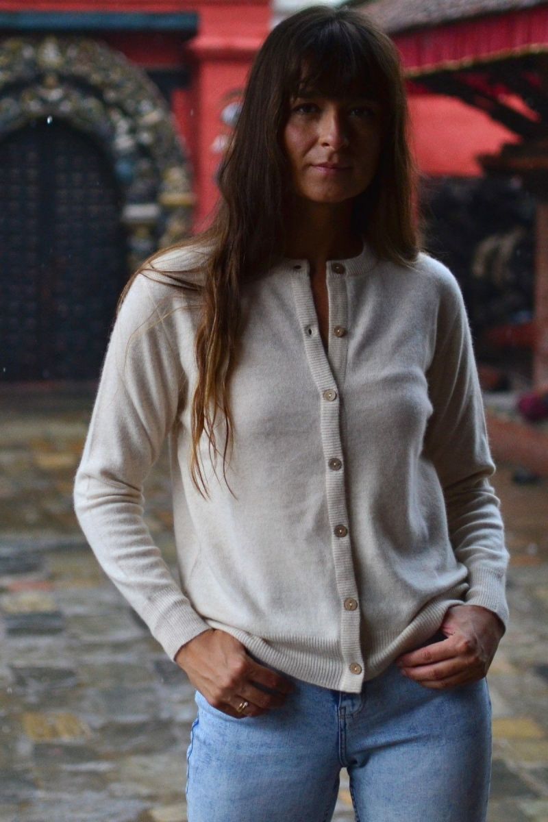 Kaszmirowy sweter kardigan na guziki 100% kaszmir ecru